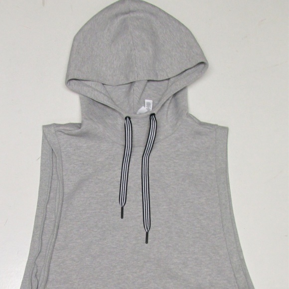 hooded training tops